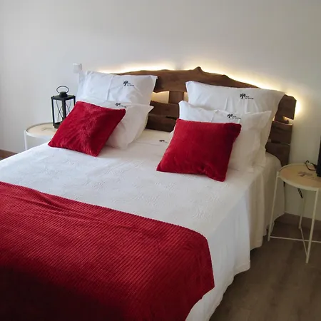 Casas Nas Hortas 4*