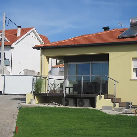 ゲストハウス Casas Nas Hortas Erada