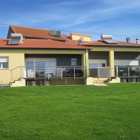 Casas Nas Hortas Pensión 4*