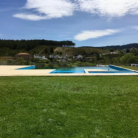 Casas Nas Hortas Pensión 4*
